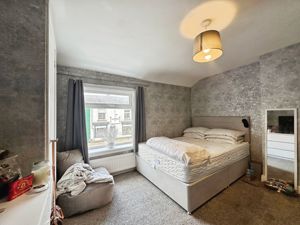 Bedroom- click for photo gallery